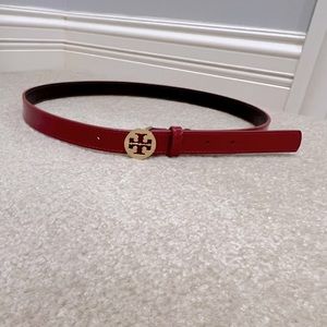 TORY BURCH red patent leather belt with gold buckle - Size S